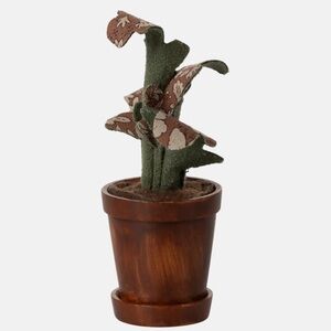 Maileg Flower Pot with Green Plant